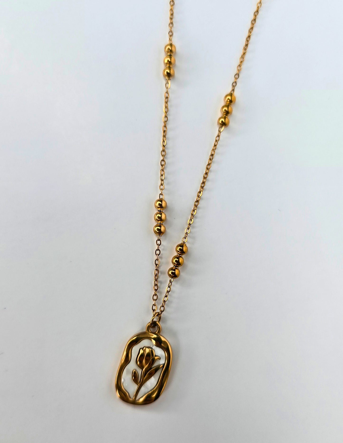 AURA NECKLACE