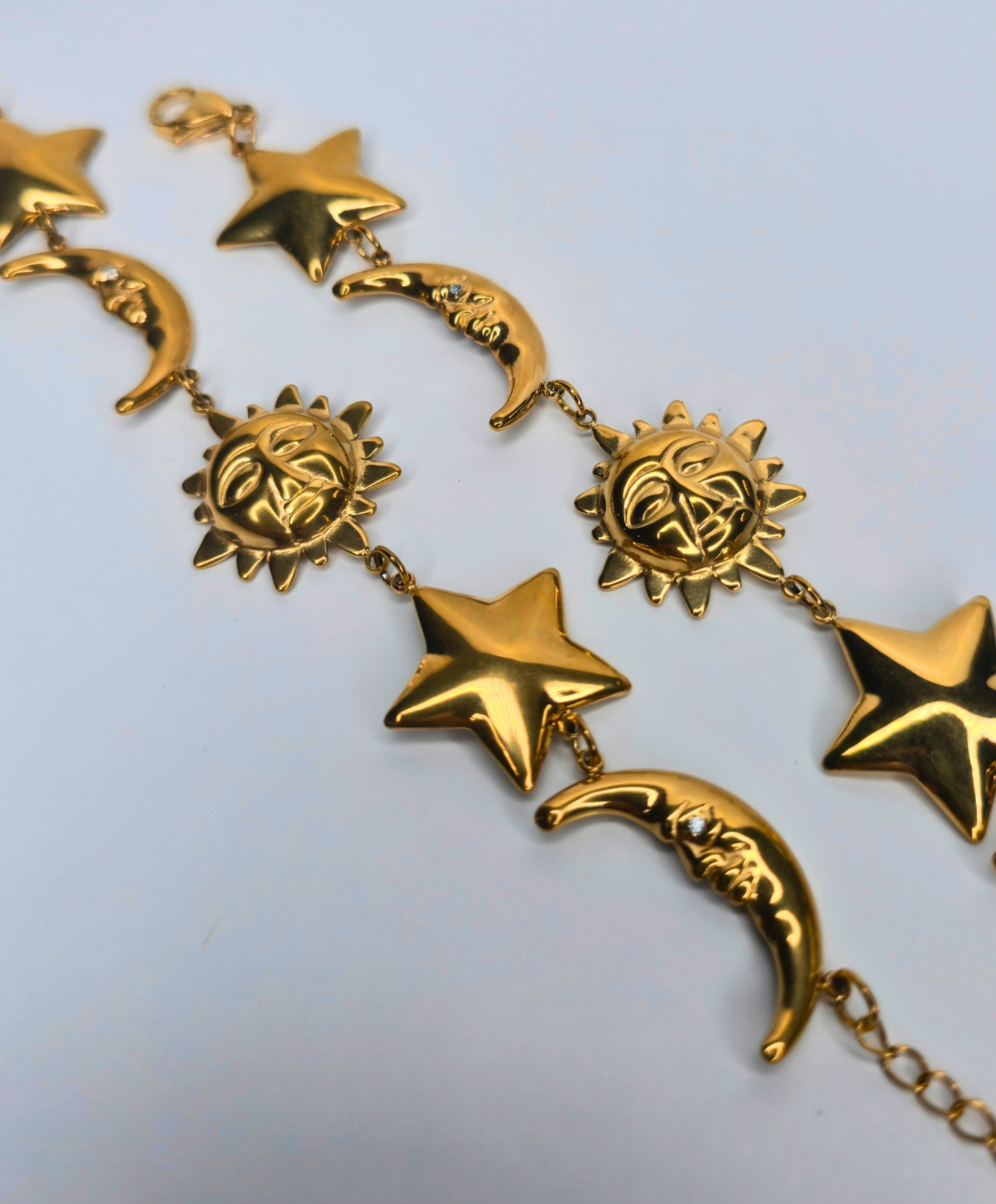 Stellar moon