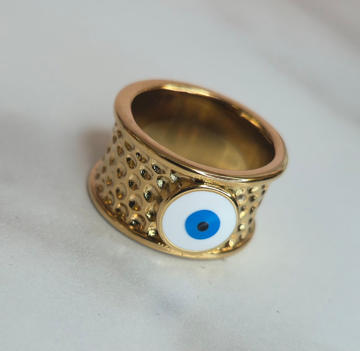 Eyecon ring