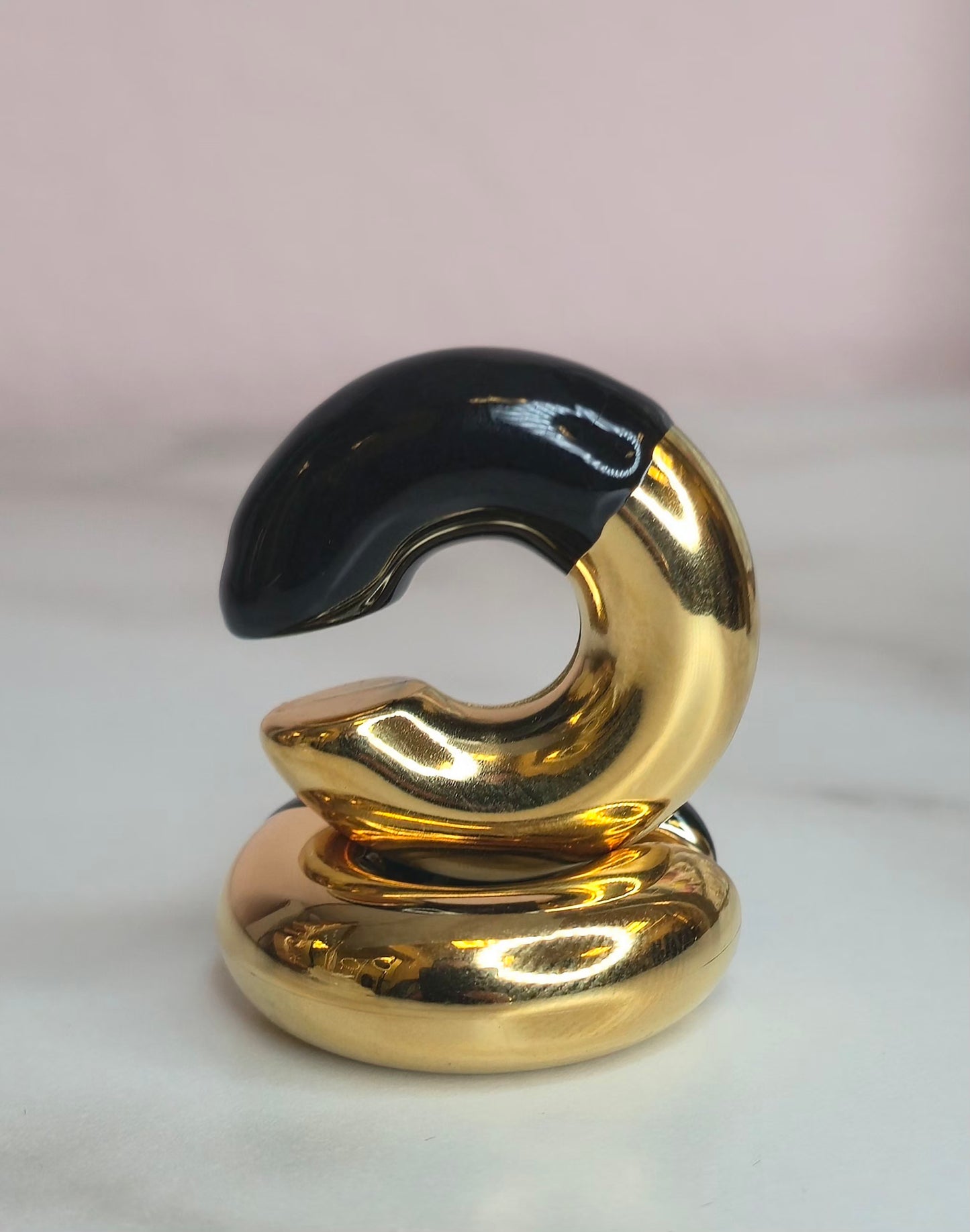 Obsidian gold cuff