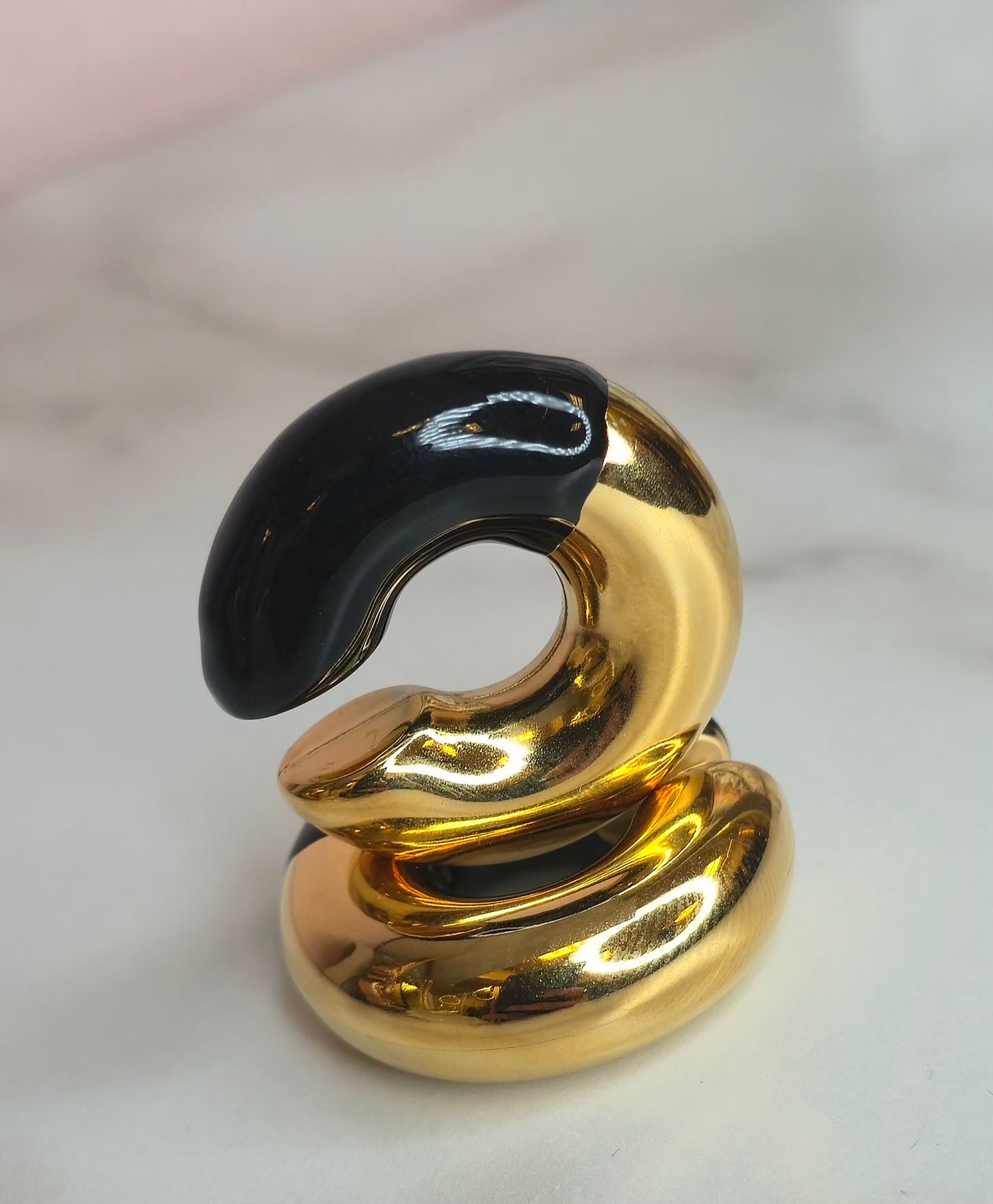 Obsidian gold cuff